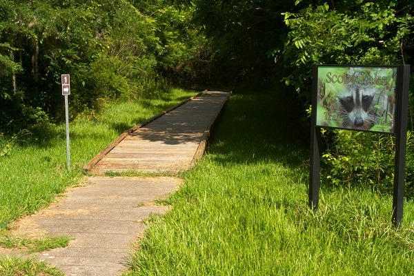 Hudson Woods Scoby Lake Trail Entrance