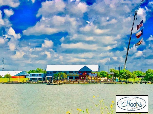 Hooks Icehouse and Marina