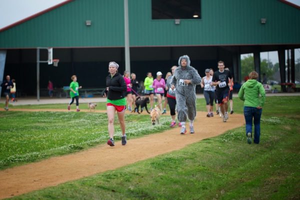 Doggy Dash 5K Runners